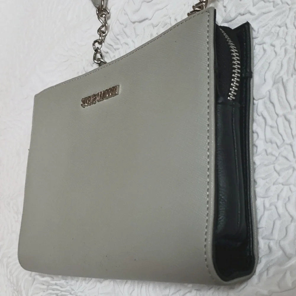 Steve Madden New Gray & Black Crossbody Bag